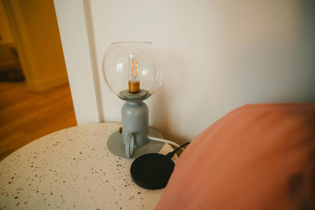 Chic Cozy Retreat - 2Br - Stunning North End Views Apartment ฮาลิแฟกซ์ ภายนอก รูปภาพ