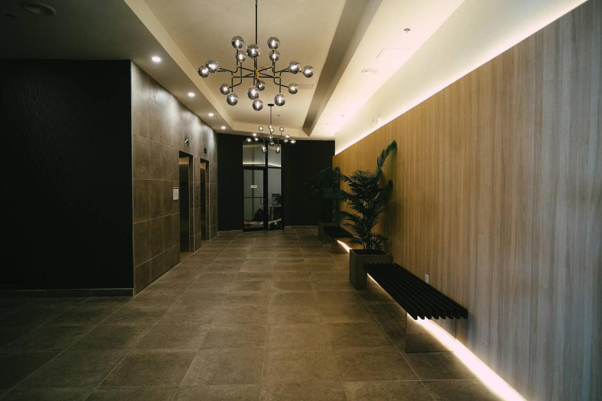 Chic Cozy Retreat - 2Br - Stunning North End Views Apartment ฮาลิแฟกซ์ ภายนอก รูปภาพ