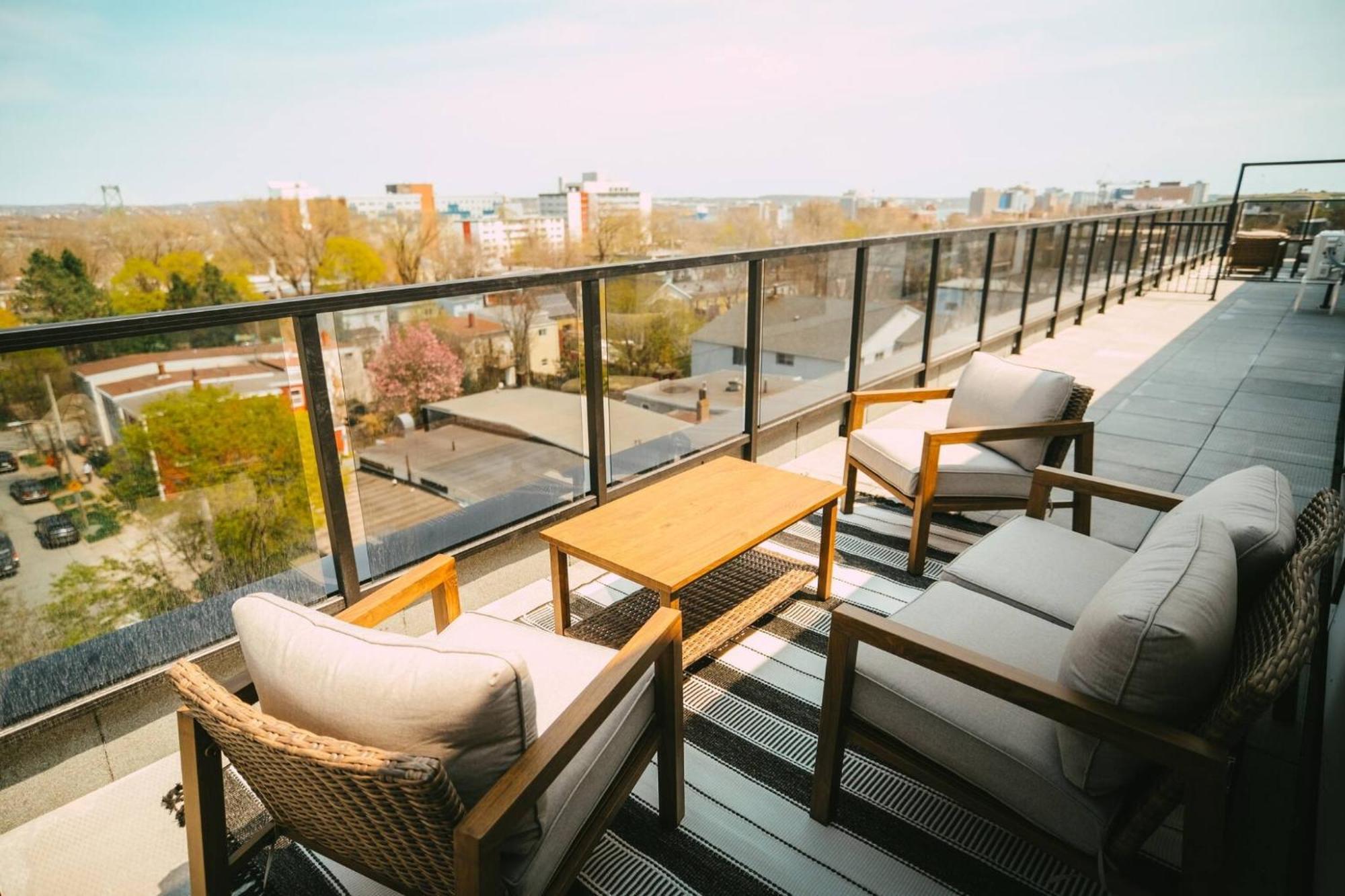 Chic Cozy Retreat - 2Br - Stunning North End Views Apartment ฮาลิแฟกซ์ ภายนอก รูปภาพ