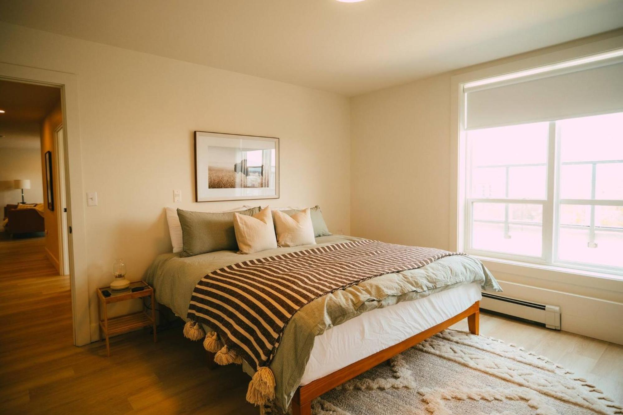 Chic Cozy Retreat - 2Br - Stunning North End Views Apartment ฮาลิแฟกซ์ ภายนอก รูปภาพ