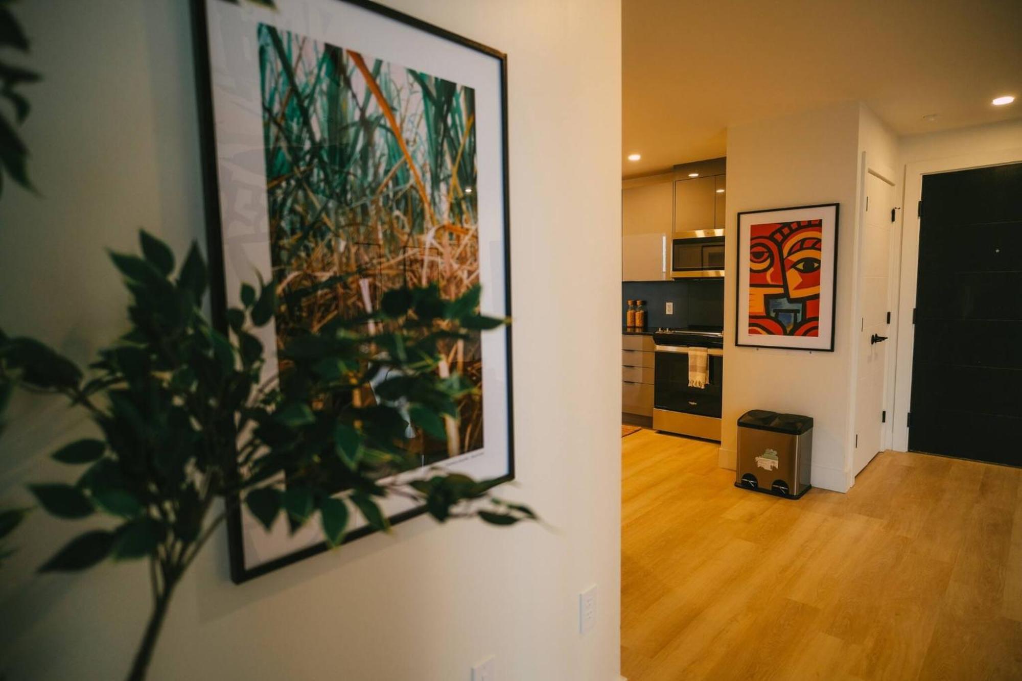 Chic Cozy Retreat - 2Br - Stunning North End Views Apartment ฮาลิแฟกซ์ ภายนอก รูปภาพ
