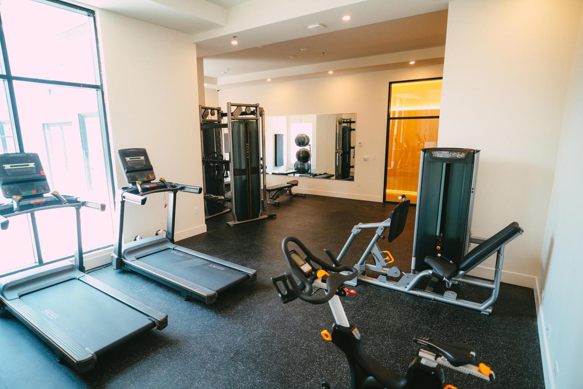 Chic Cozy Retreat - 2Br - Stunning North End Views Apartment ฮาลิแฟกซ์ ภายนอก รูปภาพ